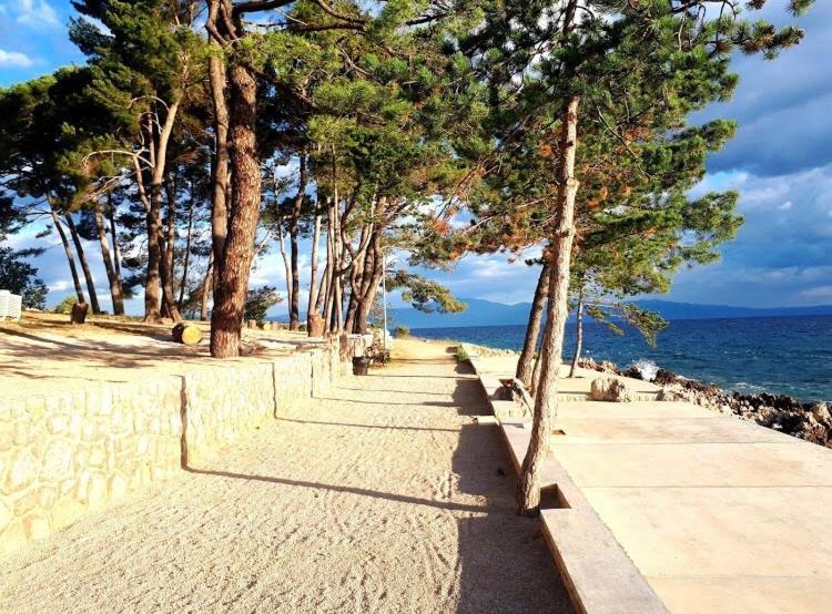 Apartmani Porat Malinska Exteriér fotografie
